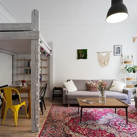 Cozy Loft Old Town Properunit Apartmán